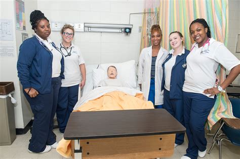 community college nursing school